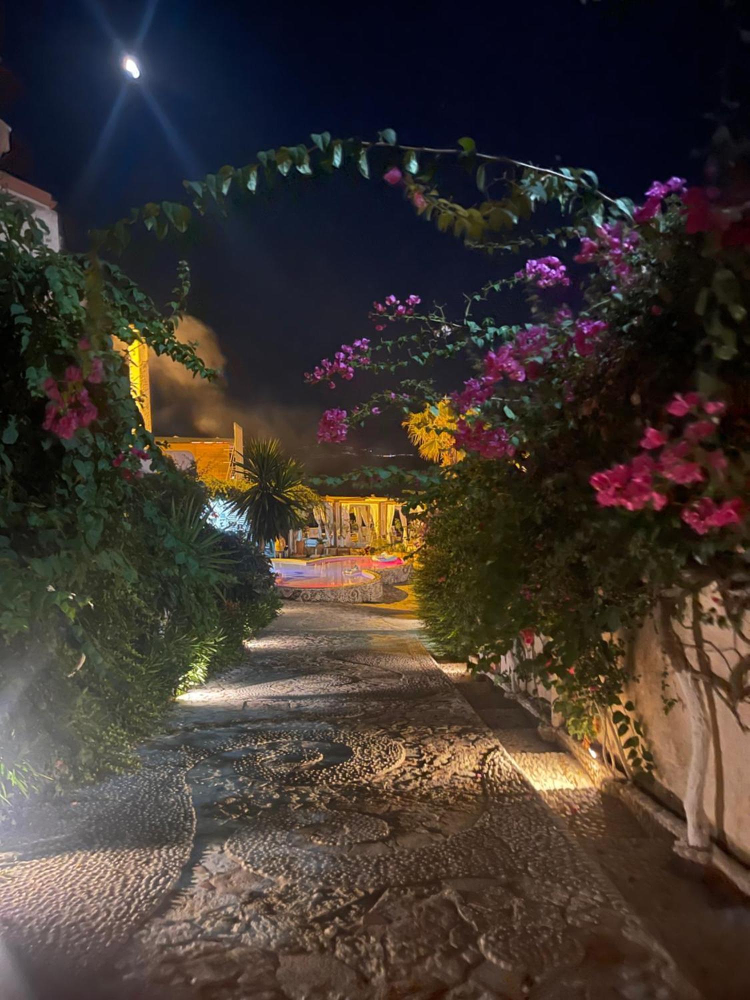 Sea Breeze Bougainville Bay Apartament